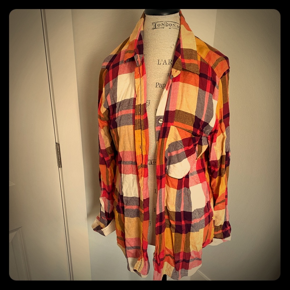 American Eagle Boyfriend Fit Long Sleeved Flannel